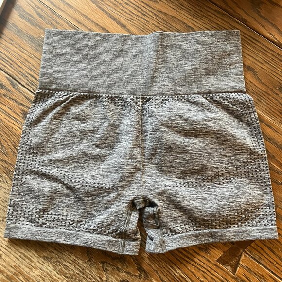 Gymshark Vital Seamless Shorts Grey Size Small - Picture 3 of 3